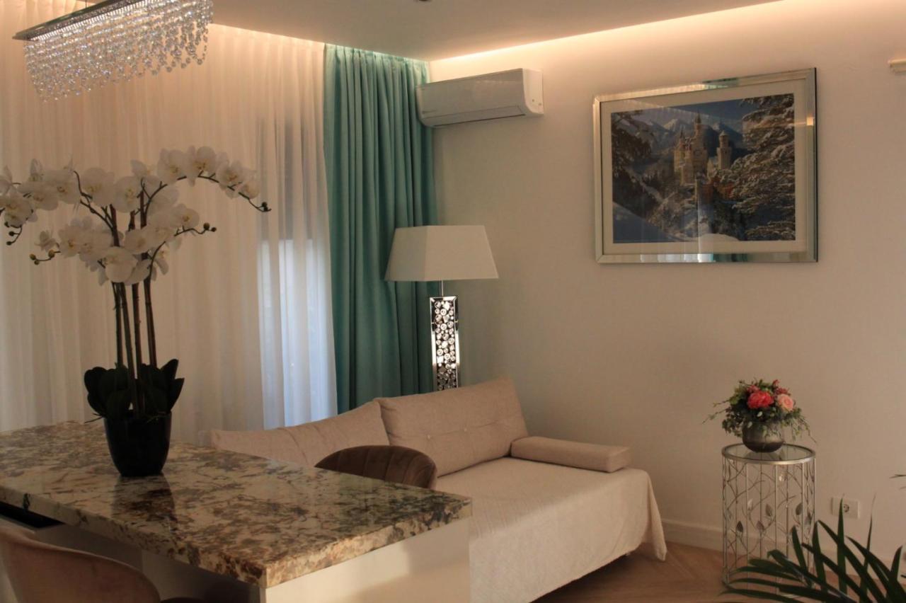 Grozavesti Luxury Apartment With 2 Rooms Bucarest Esterno foto